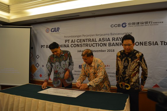 Signceremonyccbi (65) (1)