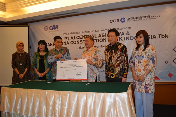 Signceremonyccbi (68)