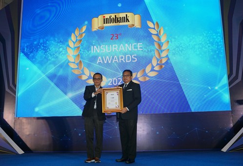 01. Penyerahan Penghargaan Infobank Insurance Awards 2022 (1)